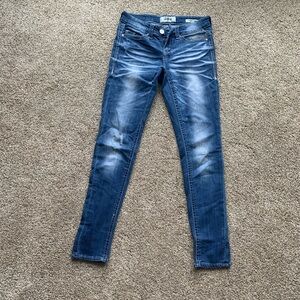 Buckle jeans day trip skinny jeans 25